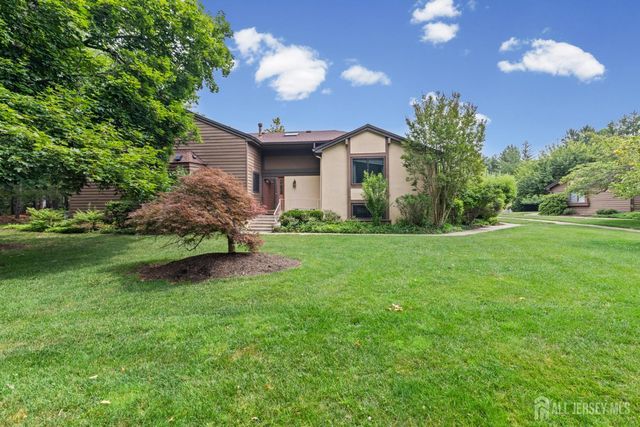 130 Sayre Drive 130, Plainsboro, NJ 08540