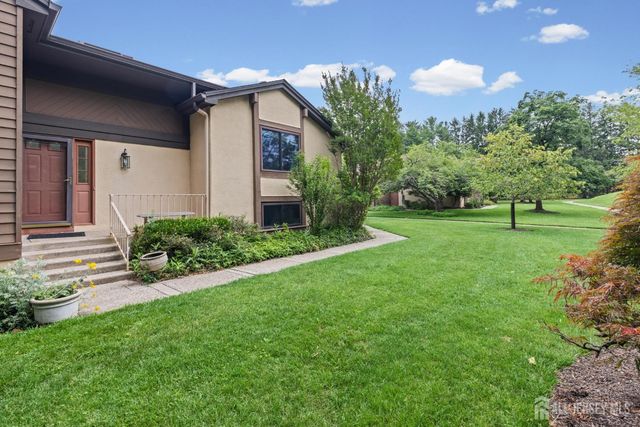130 Sayre Drive 130, Plainsboro, NJ 08540