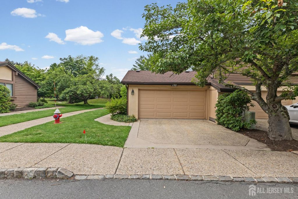 130 Sayre Drive 130, Plainsboro, NJ 08540
