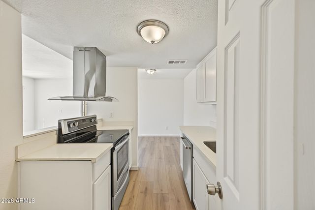 4015 S 45TH Street, Phoenix, AZ 85040