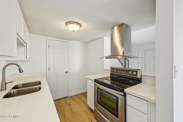 4015 S 45TH Street, Phoenix, AZ 85040