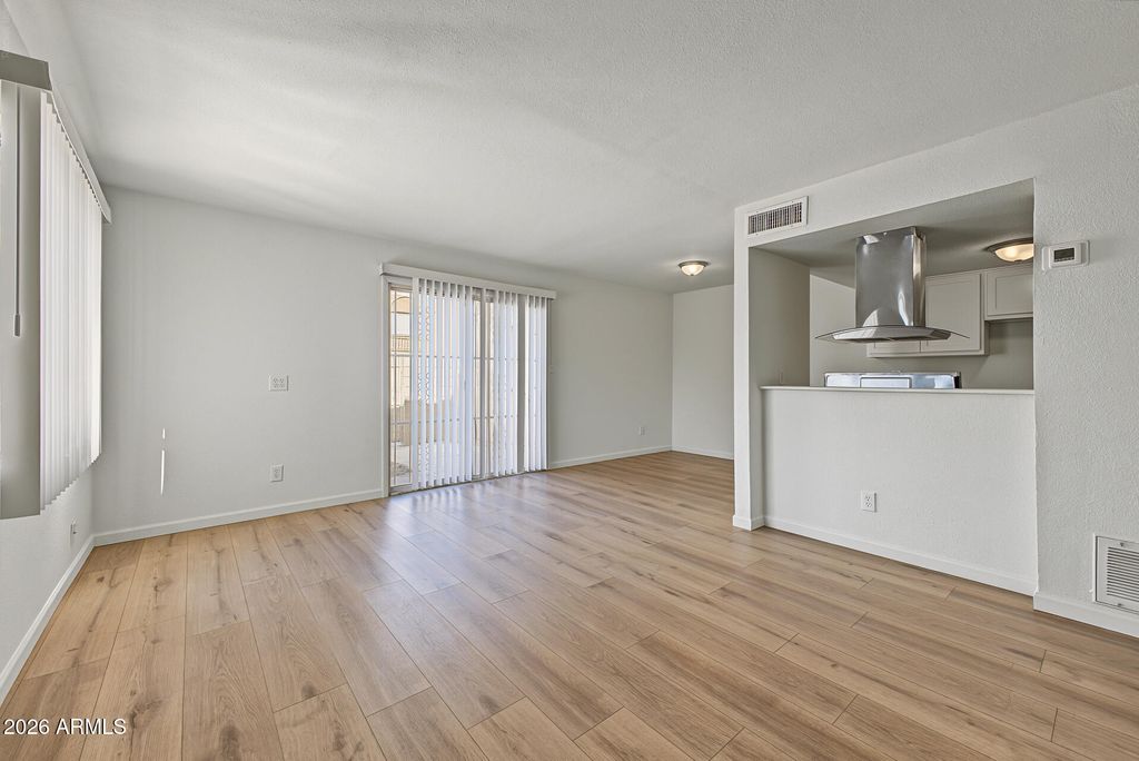 4015 S 45TH Street, Phoenix, AZ 85040 — photo 2