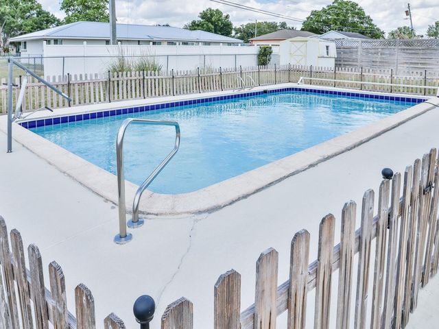 4834 EASTON STREET, Lake Wales, FL 33859