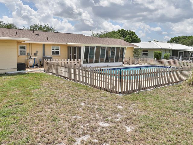 4834 EASTON STREET, Lake Wales, FL 33859
