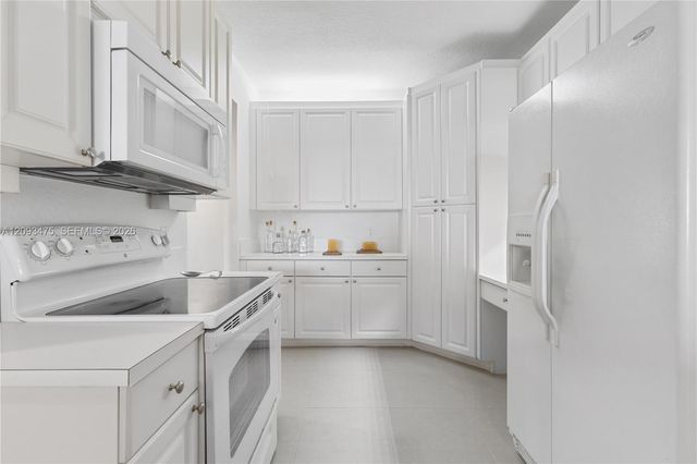 10770 NW 66th Street 404, Doral, FL 33178