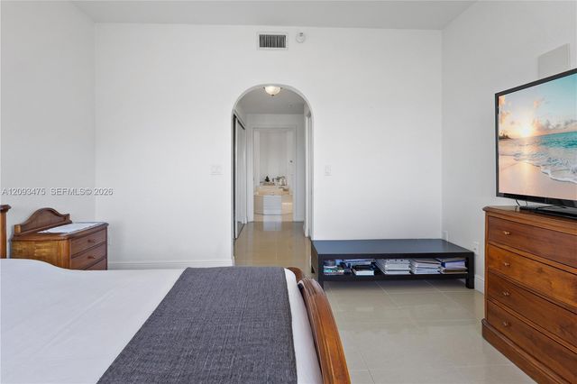 10770 NW 66th Street 404, Doral, FL 33178