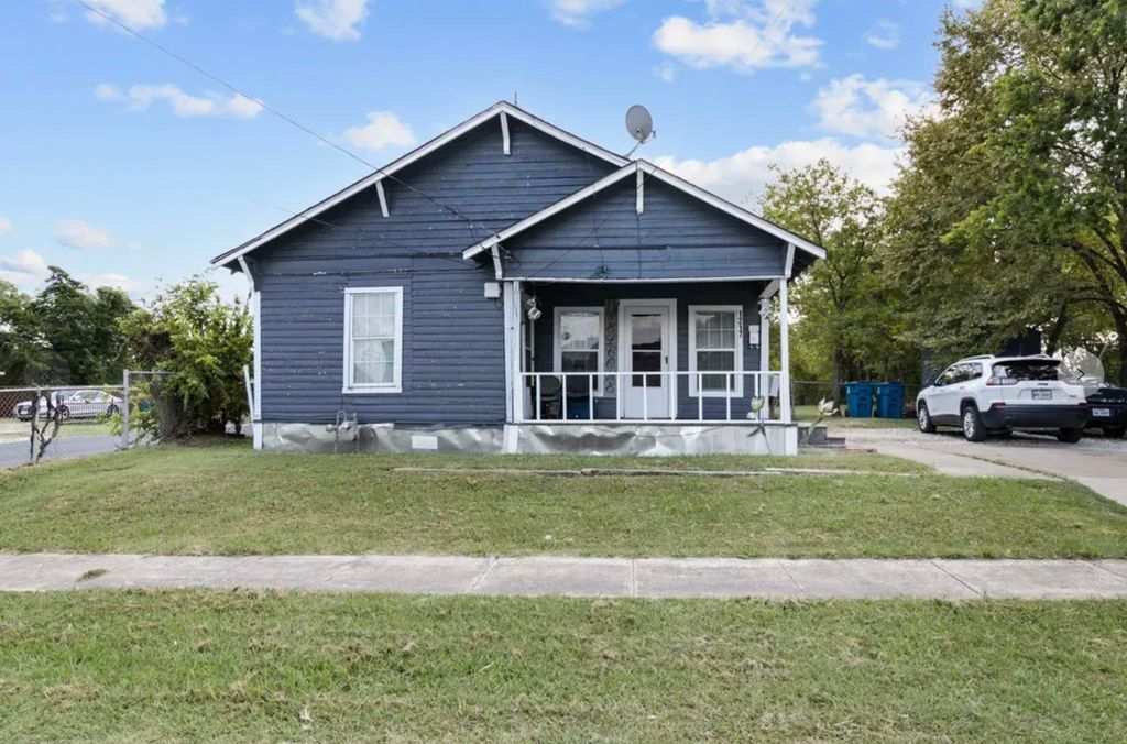 1217 Martin Luther King Boulevard, Corsicana, TX 75110