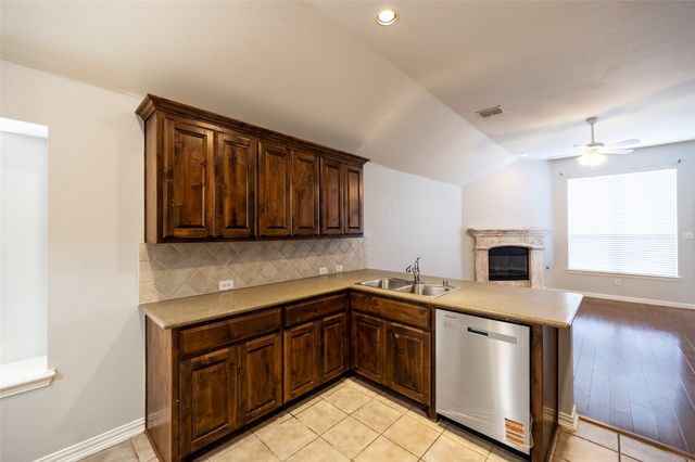 2709 Lake Ridge Drive, Little Elm, TX 75068