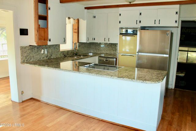 807 11th Street, Port Royal, SC 29935