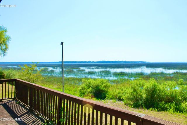807 11th Street, Port Royal, SC 29935