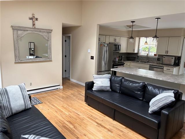 215 Larch Oval, Coolbaugh Twp, PA 18466