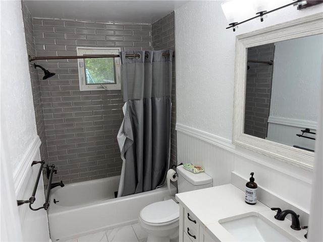 215 Larch Oval, Coolbaugh Twp, PA 18466