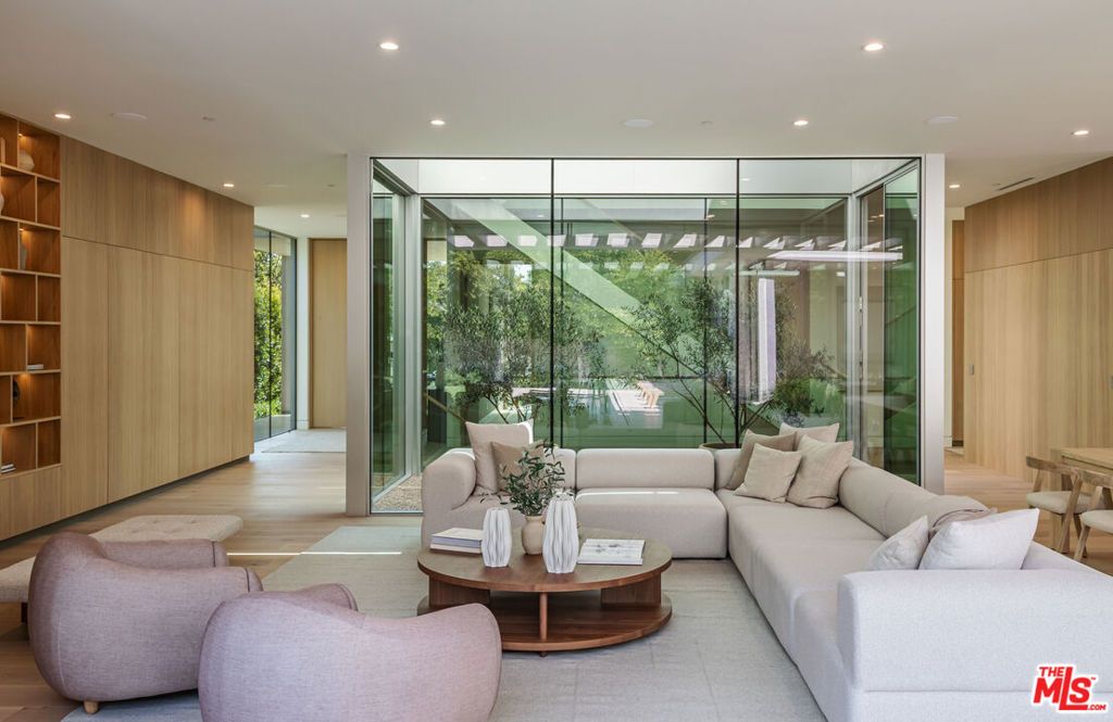 634 Moreno Avenue, Los Angeles, CA 90049 — photo 5