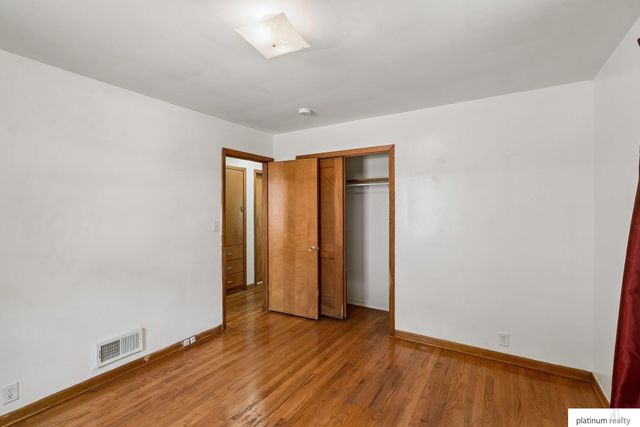 3718 J Street, Lincoln, NE 68510