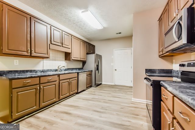 3949 Tyler Court, Ellenwood, GA 30294