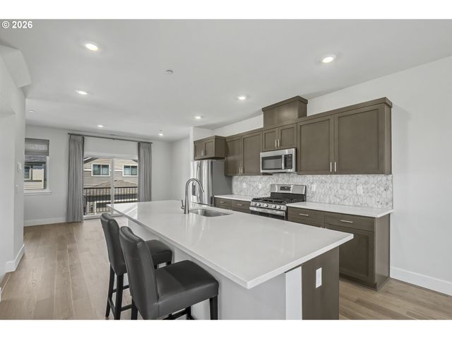 15129 Nw ORCHID St, Portland, OR 97229