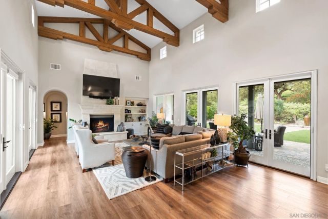 17051 San Antonio Rose Ct, San Diego, CA 92127