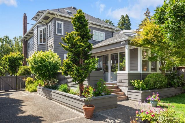 1218 3rd Avenue W, Seattle, WA 98119