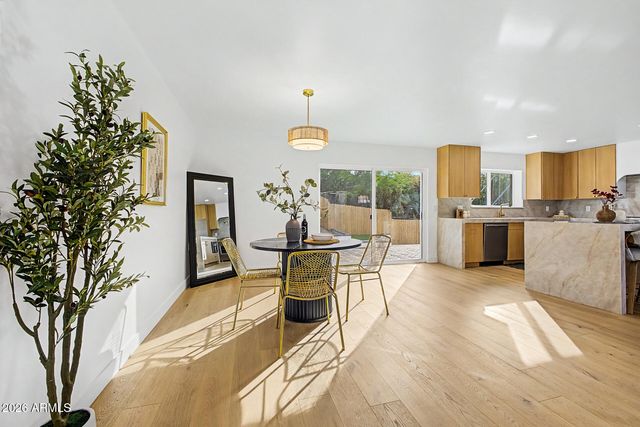 1315 E ECHO Lane, Phoenix, AZ 85020