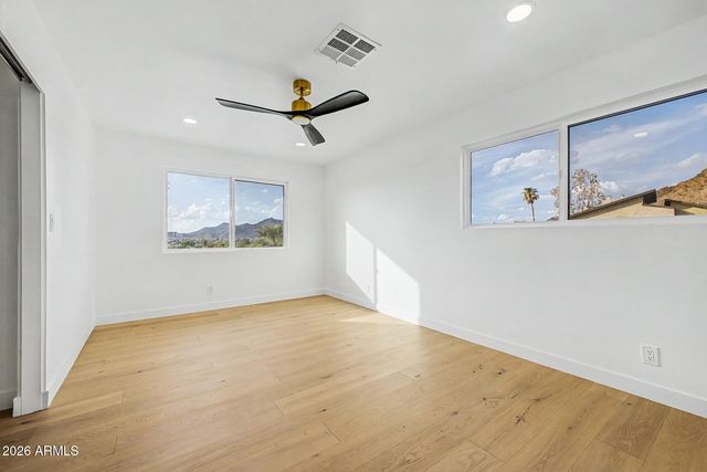 1315 E ECHO Lane, Phoenix, AZ 85020