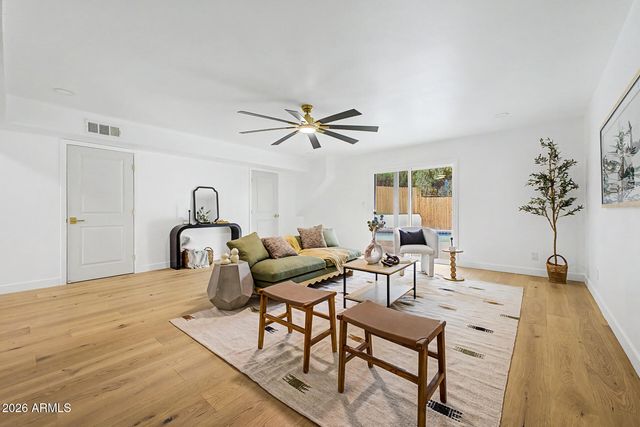 1315 E ECHO Lane, Phoenix, AZ 85020
