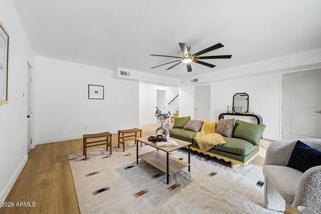 1315 E ECHO Lane, Phoenix, AZ 85020