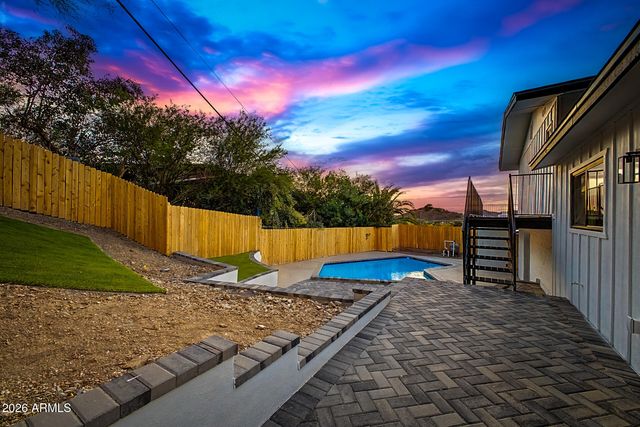 1315 E ECHO Lane, Phoenix, AZ 85020