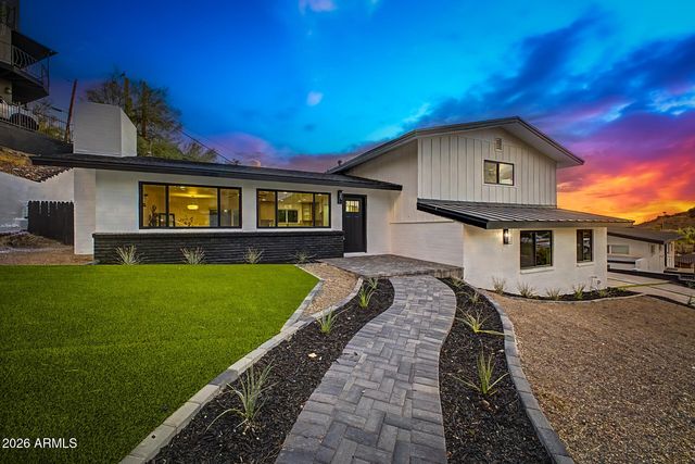 1315 E ECHO Lane, Phoenix, AZ 85020