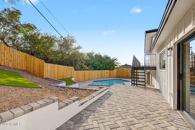 1315 E ECHO Lane, Phoenix, AZ 85020