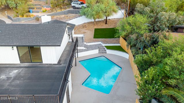 1315 E ECHO Lane, Phoenix, AZ 85020