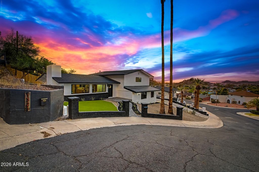 1315 E ECHO Lane, Phoenix, AZ 85020 — photo 4