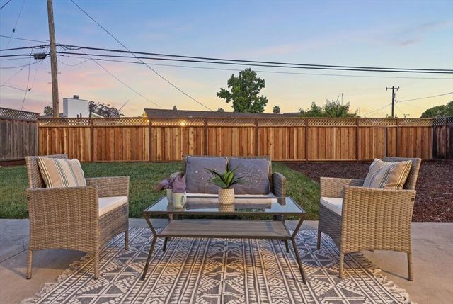 19349 Phil Lane, Cupertino, CA 95014