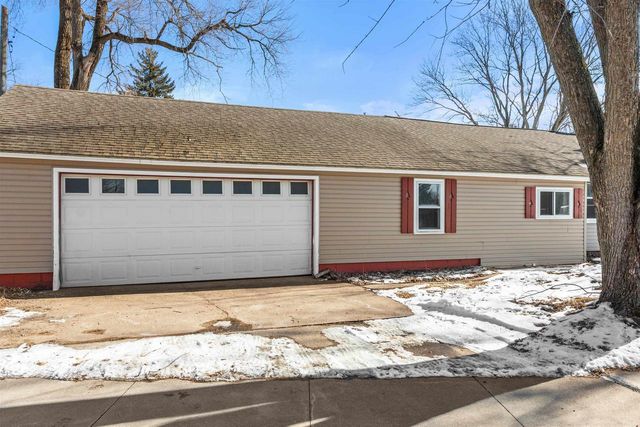 108 POND STREET, Amherst, WI 54406
