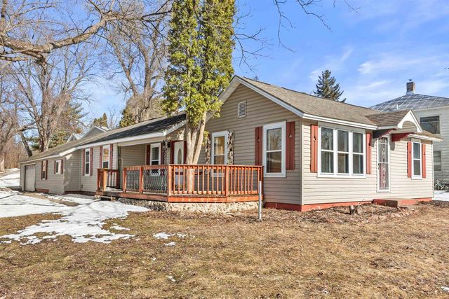 108 POND STREET, Amherst, WI 54406