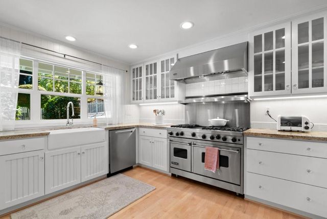 560 Hacienda Drive, Scotts Valley, CA 95066