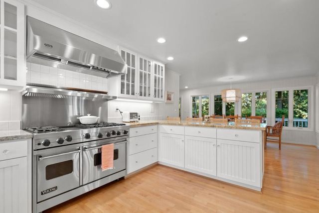 560 Hacienda Drive, Scotts Valley, CA 95066