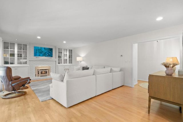 560 Hacienda Drive, Scotts Valley, CA 95066