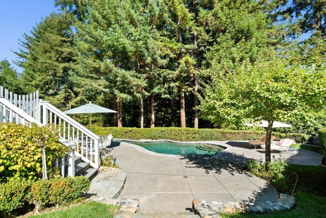 560 Hacienda Drive, Scotts Valley, CA 95066