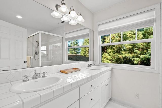 560 Hacienda Drive, Scotts Valley, CA 95066