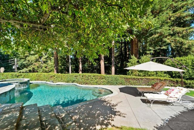 560 Hacienda Drive, Scotts Valley, CA 95066