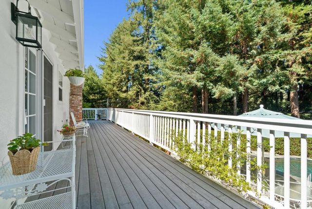 560 Hacienda Drive, Scotts Valley, CA 95066