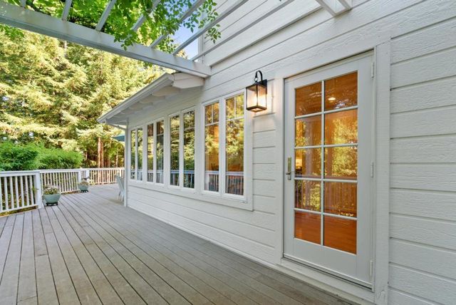 560 Hacienda Drive, Scotts Valley, CA 95066