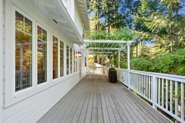 560 Hacienda Drive, Scotts Valley, CA 95066