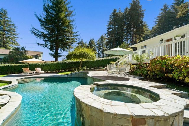 560 Hacienda Drive, Scotts Valley, CA 95066