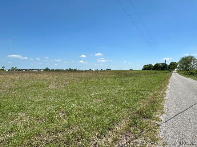 Clemmie Long Road, Kingston, OK 73439