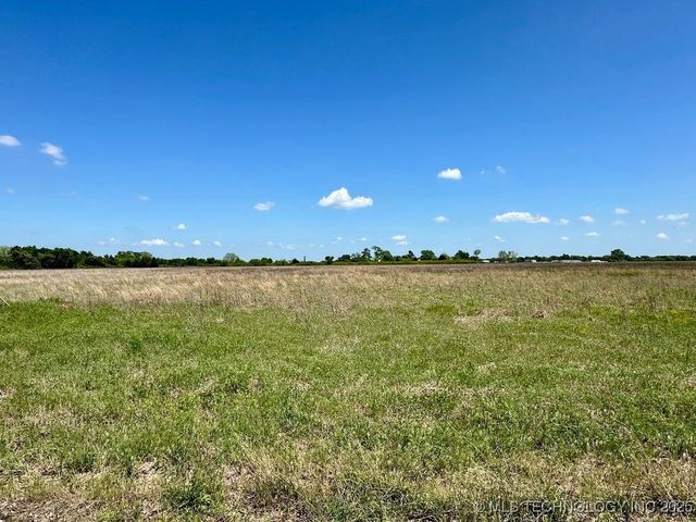 Clemmie Long Road, Kingston, OK 73439