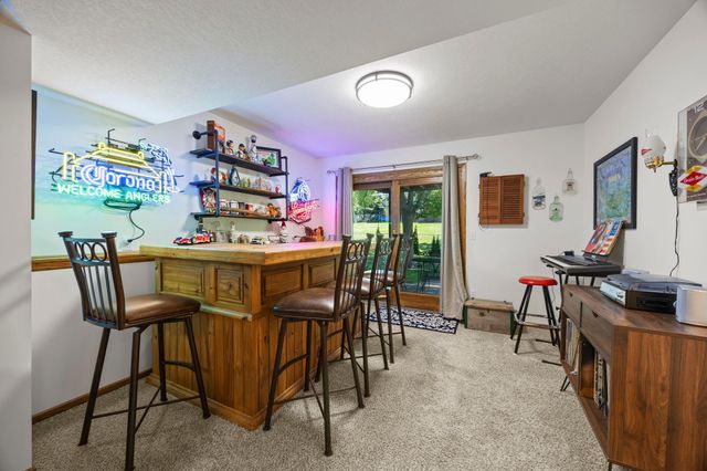 11825 44th Avenue N, Plymouth, MN 55442