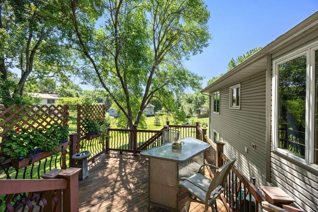 11825 44th Avenue N, Plymouth, MN 55442
