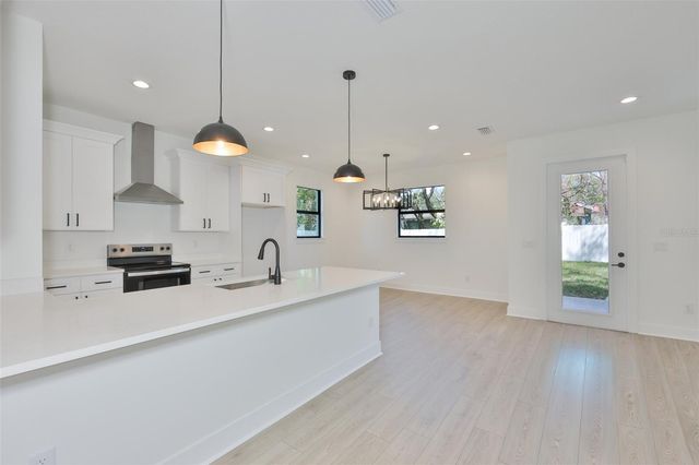 307 E GENESEE STREET, Tampa, FL 33603