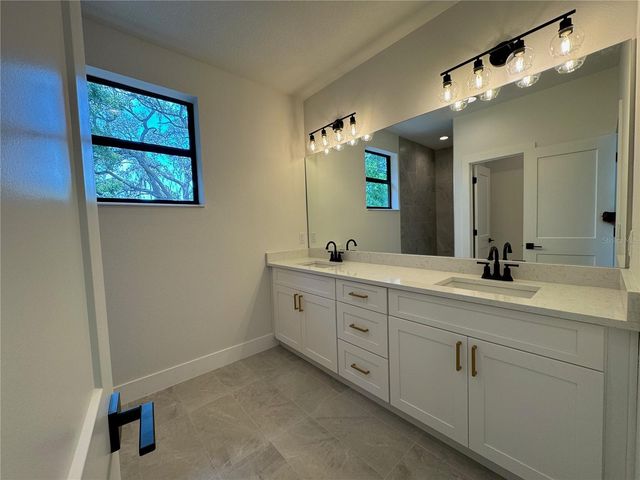 307 E GENESEE STREET, Tampa, FL 33603